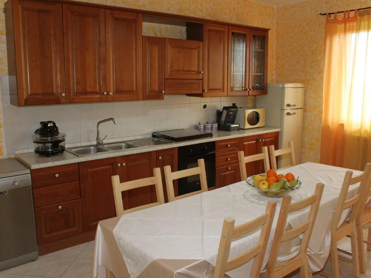 Apartment With Air Conditioning And Salt Pool Santa Venerina